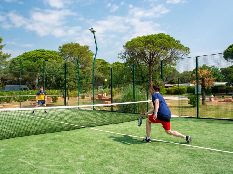 Oasis Village Padel