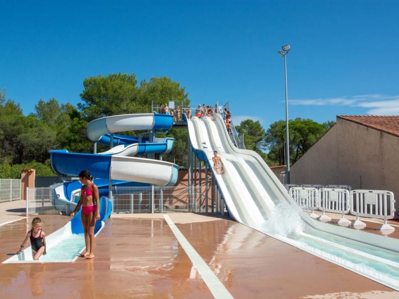 Oasis Village – Toboggan